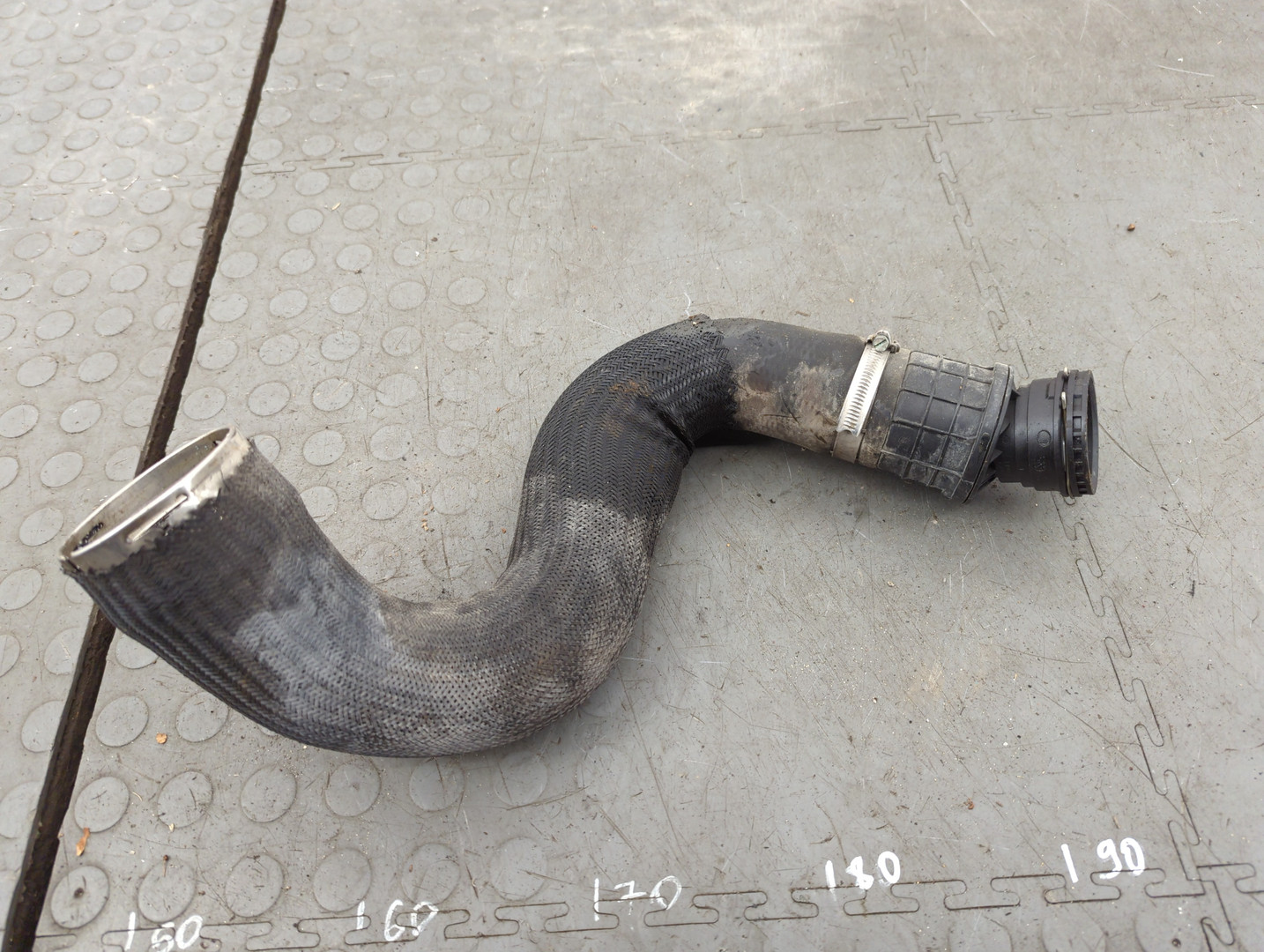 Патрубок интеркулера