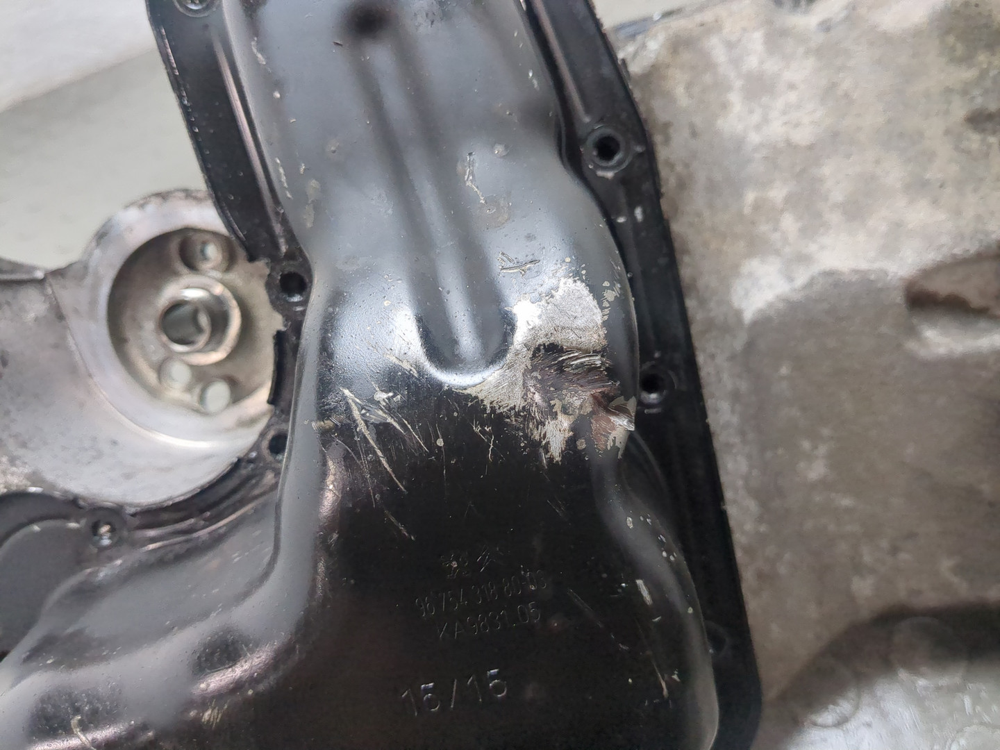 Поддон масляный двигателя (картер)