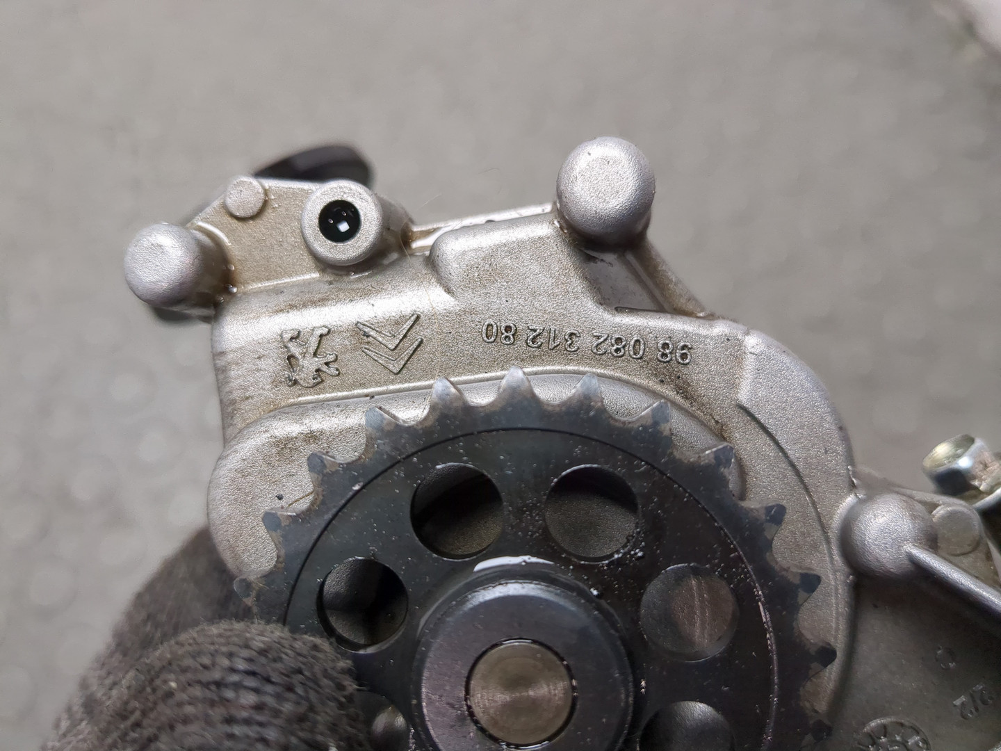 Насос масляный