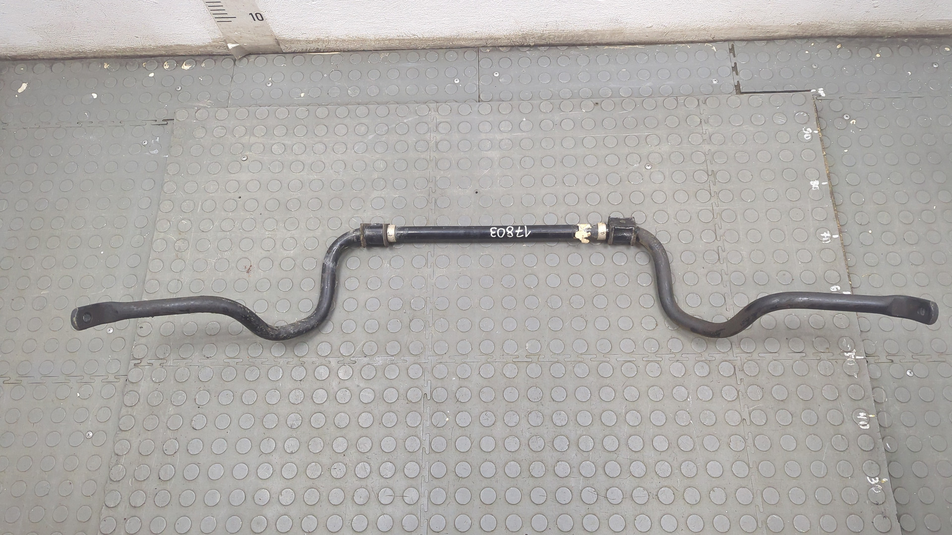 Стабилизатор передний