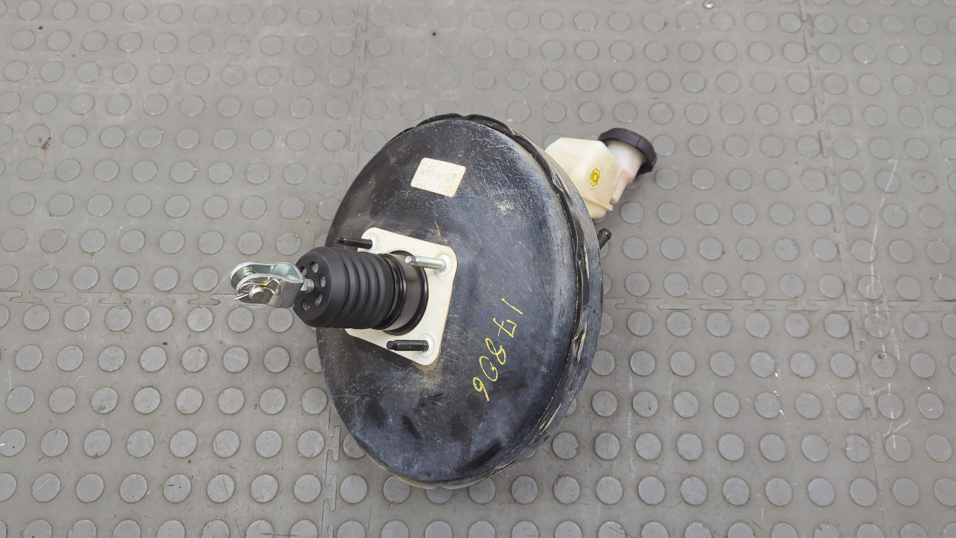 Усилитель тормозов вакуумный