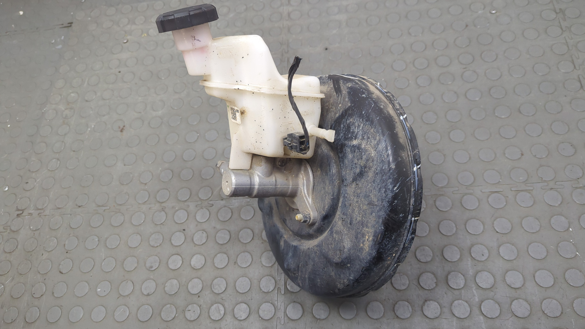 Усилитель тормозов вакуумный