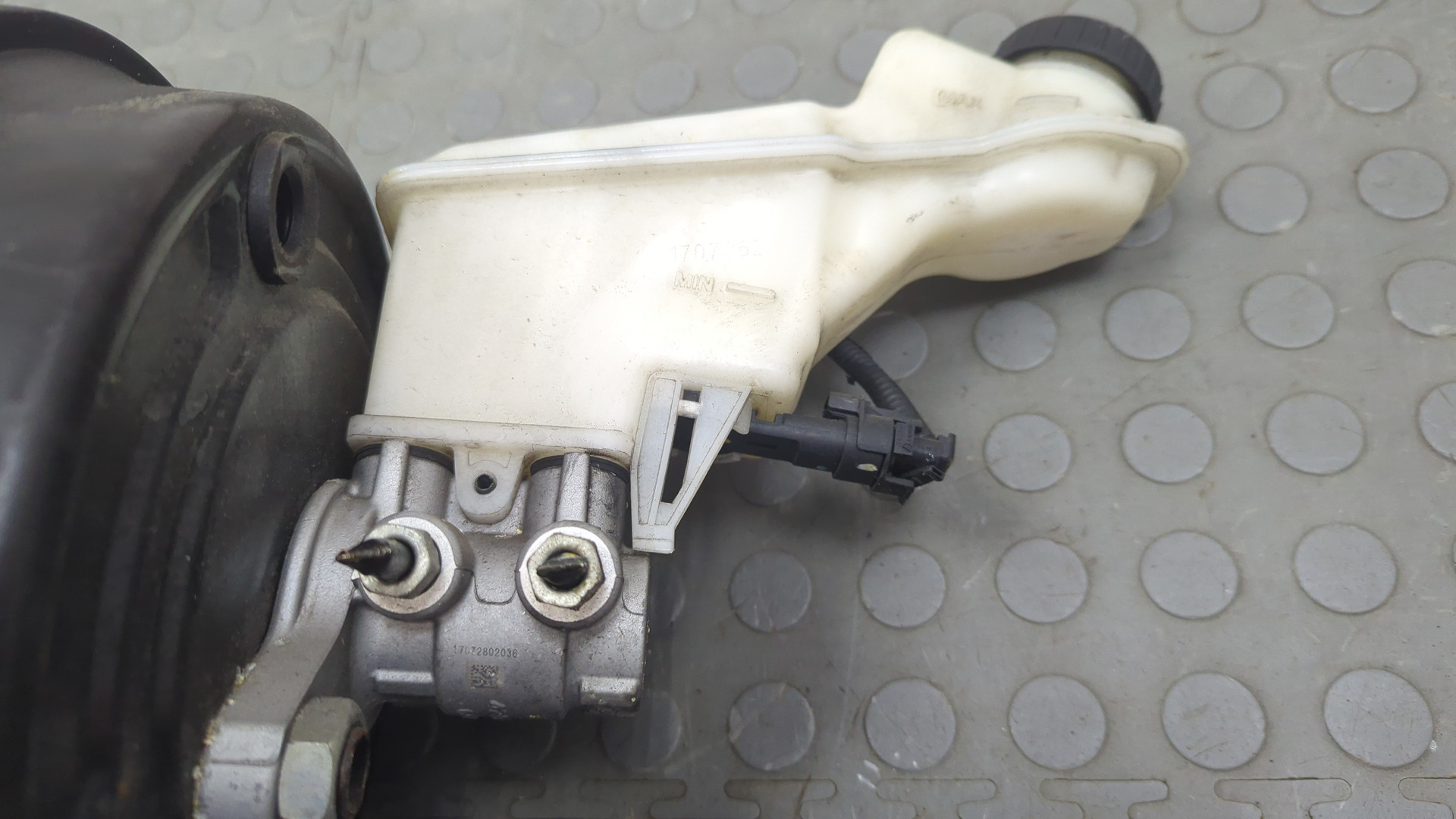 Усилитель тормозов вакуумный