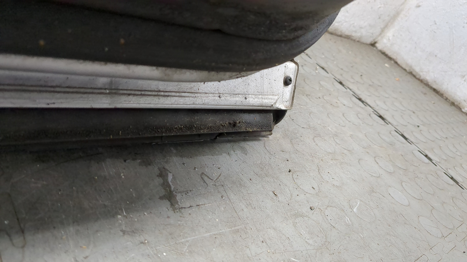 Дверь задняя левая