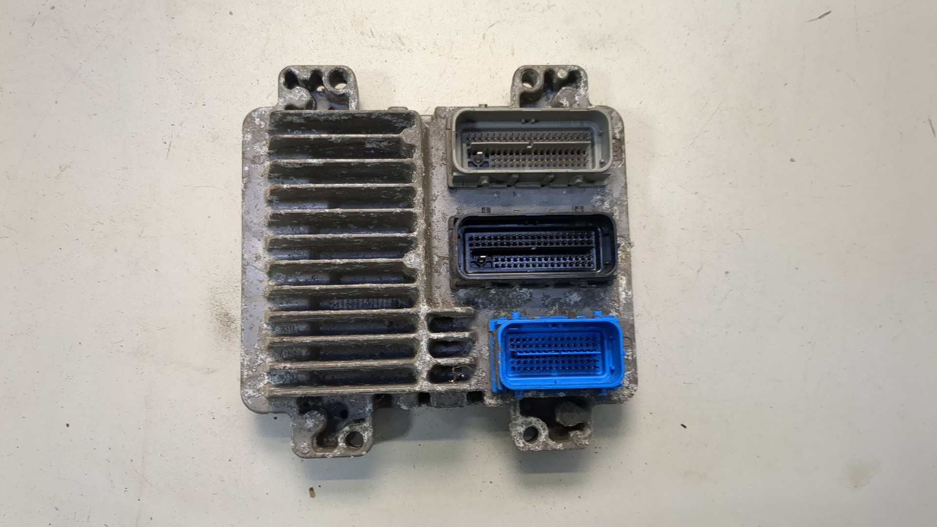 Блок управления двигателем