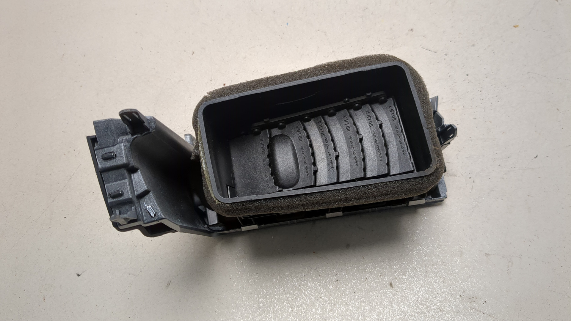 Дефлектор воздушный