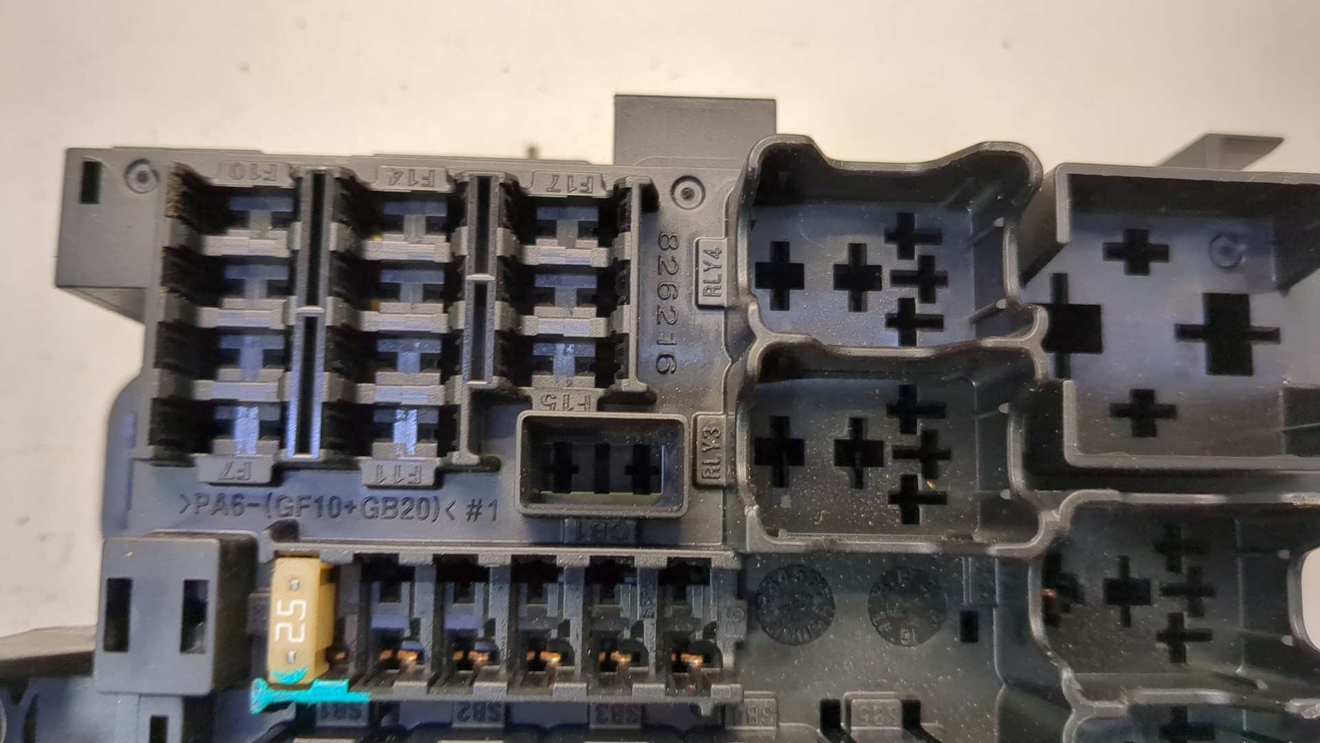 Блок предохранителей