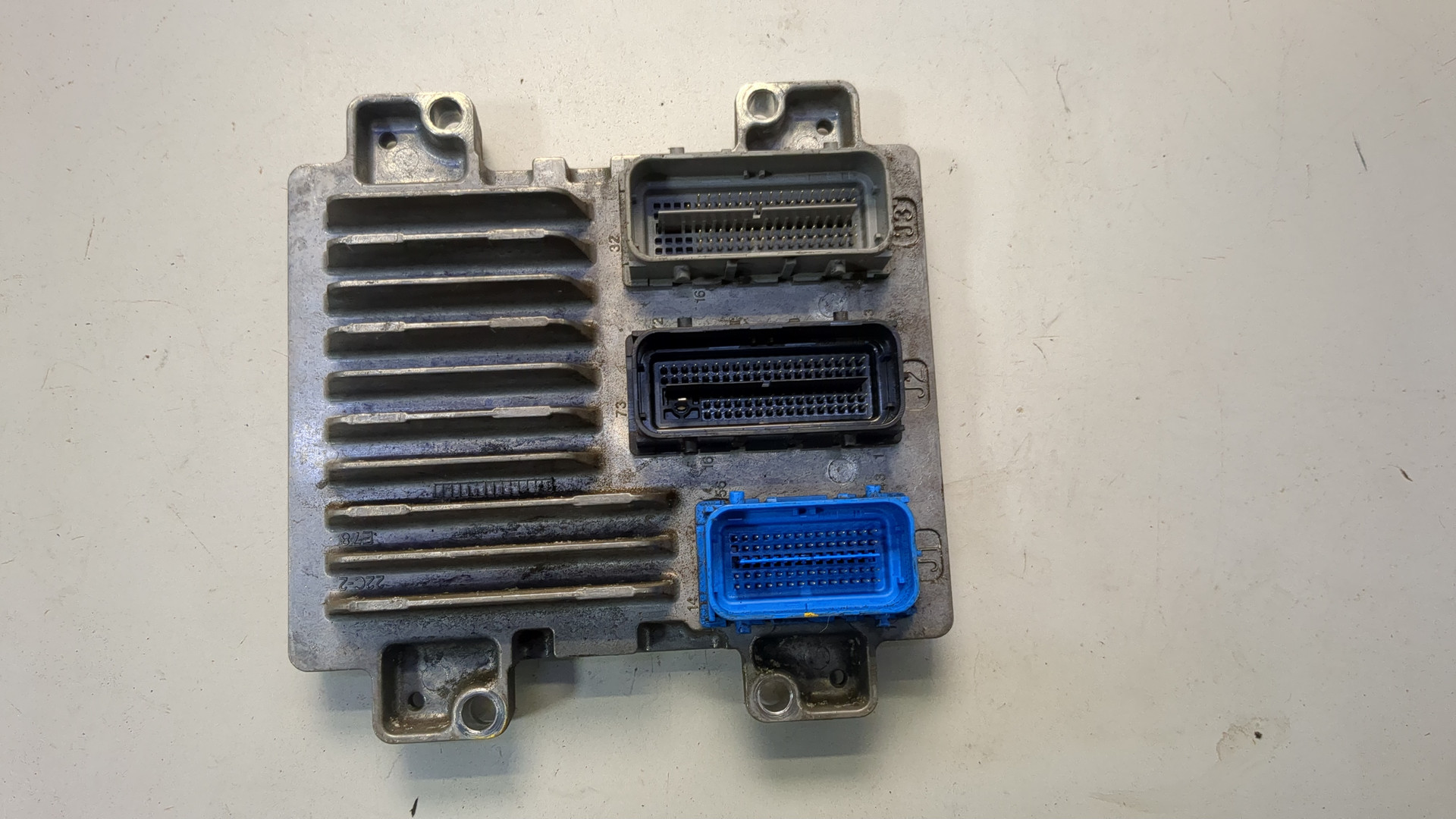 Блок управления двигателем