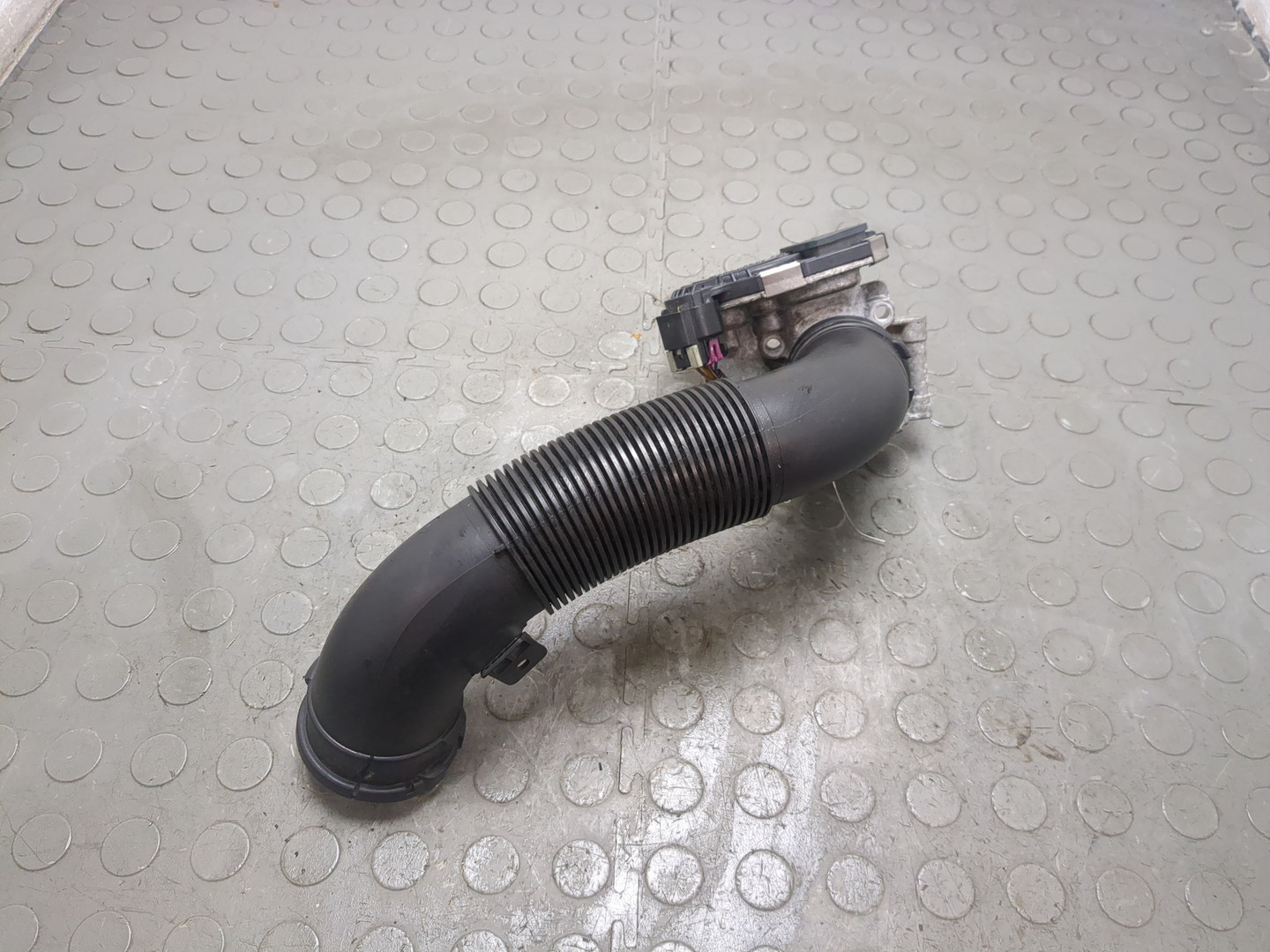 Заслонка дроссельная электрическая