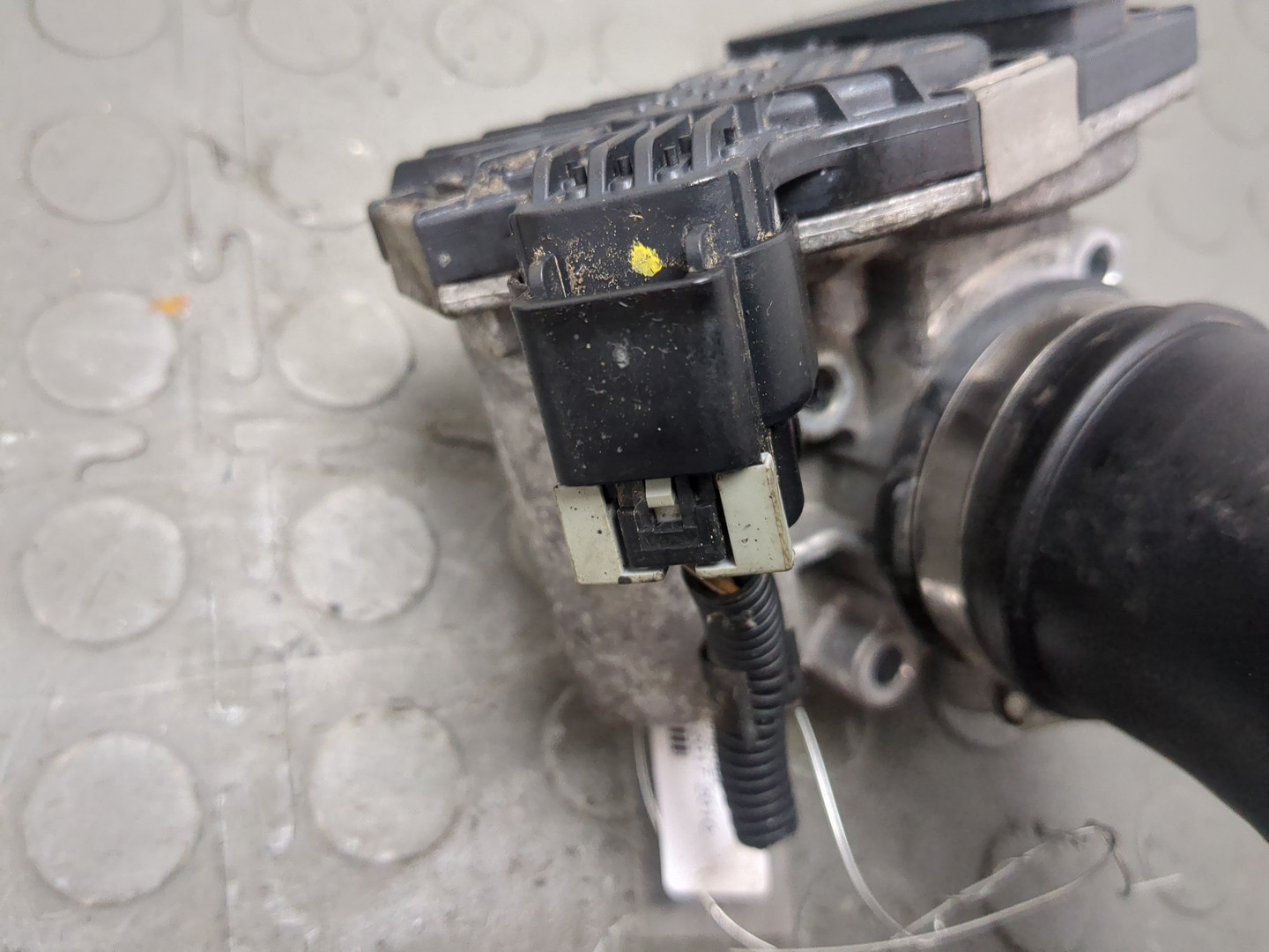 Заслонка дроссельная электрическая