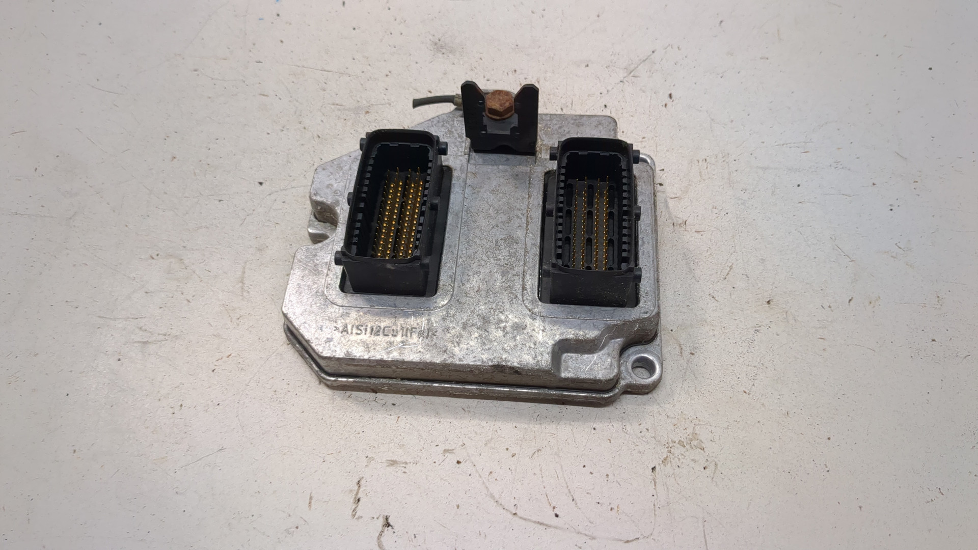 Блок управления двигателем