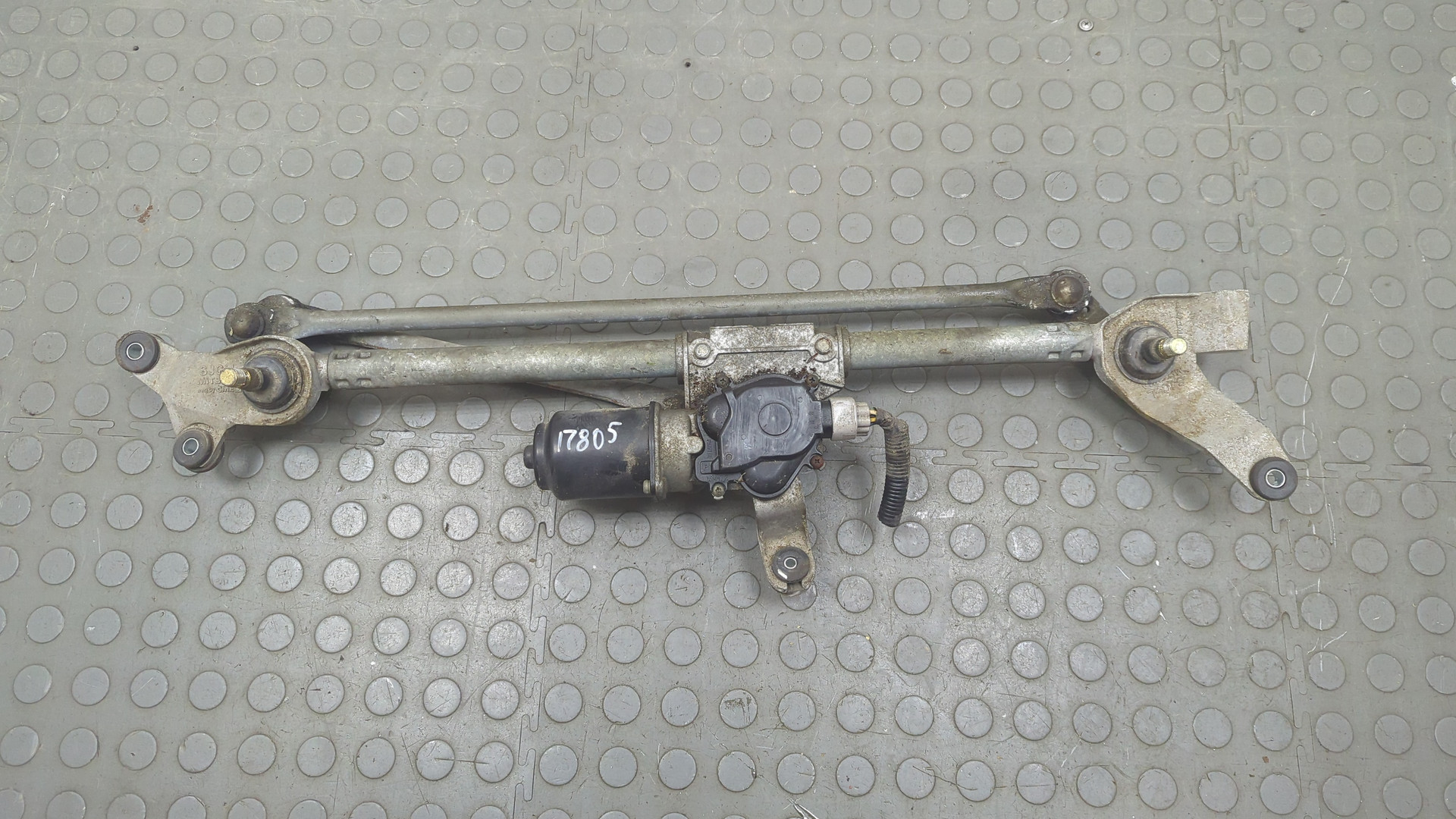 Трапеция стеклоочистителей