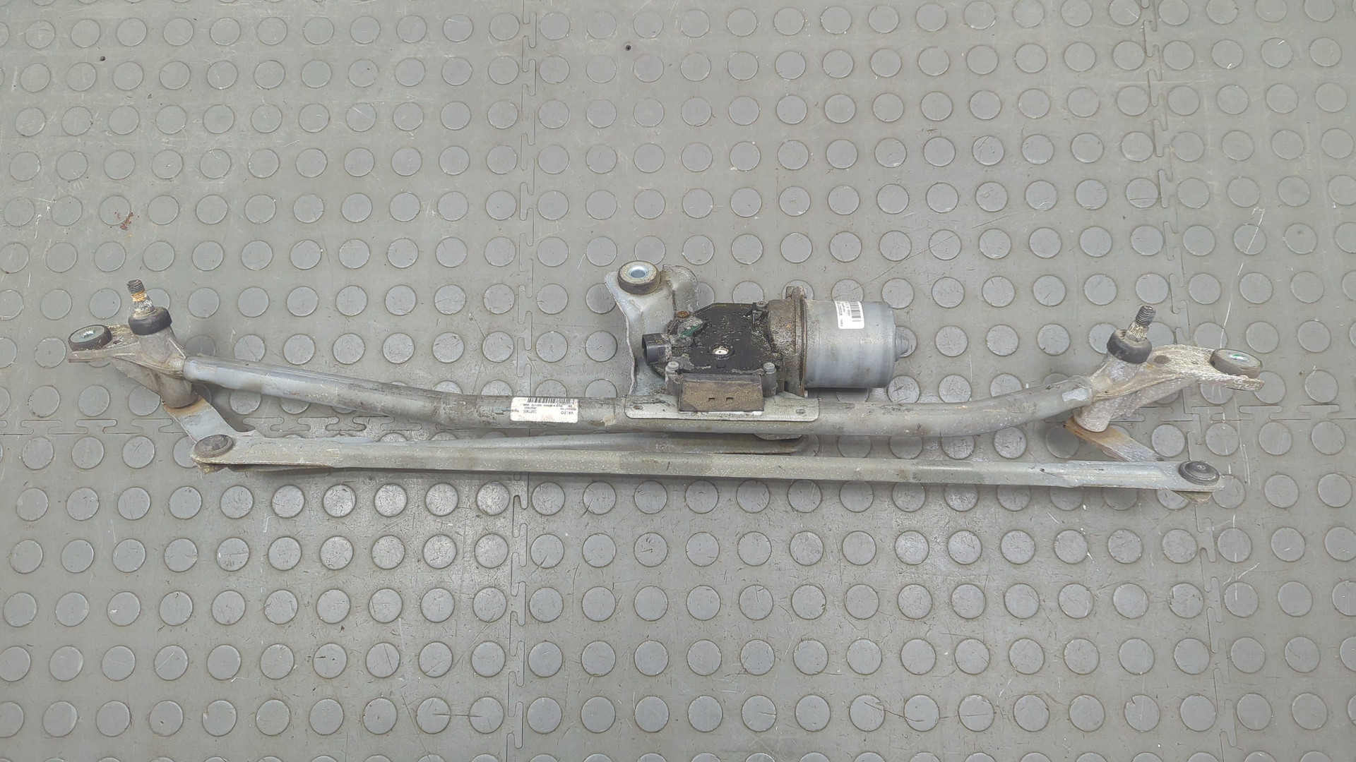 Трапеция стеклоочистителей