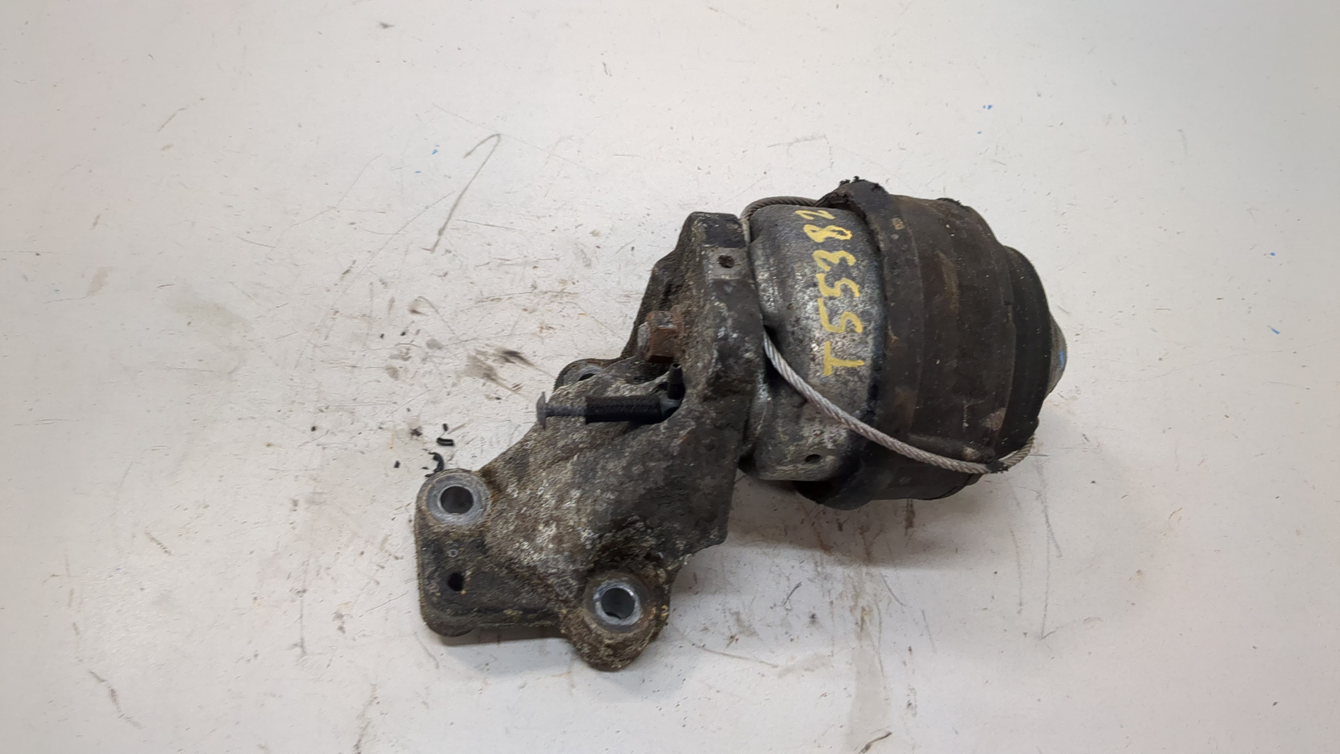 Опора двигателя