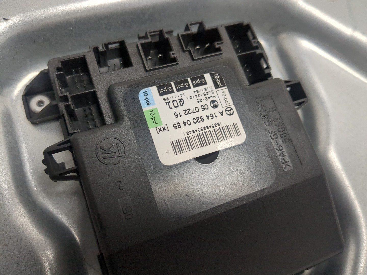 Стеклоподъемник электр. передний правый