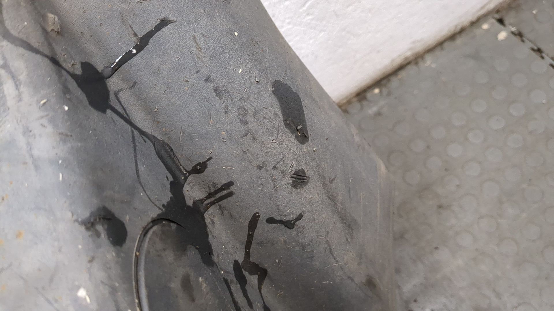 Крыло заднее левое