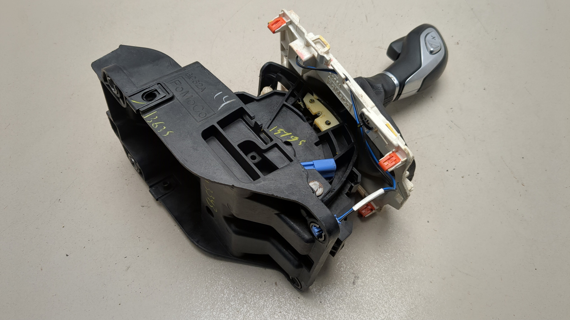 Кулиса МКПП / АКПП