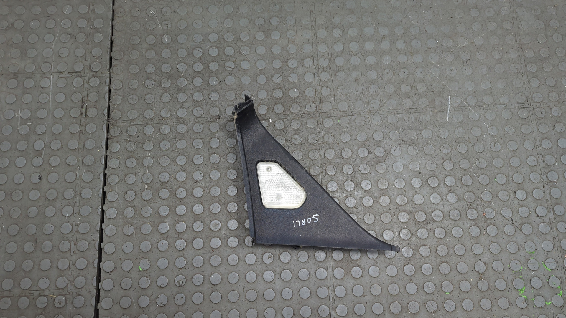 Плафон салонный