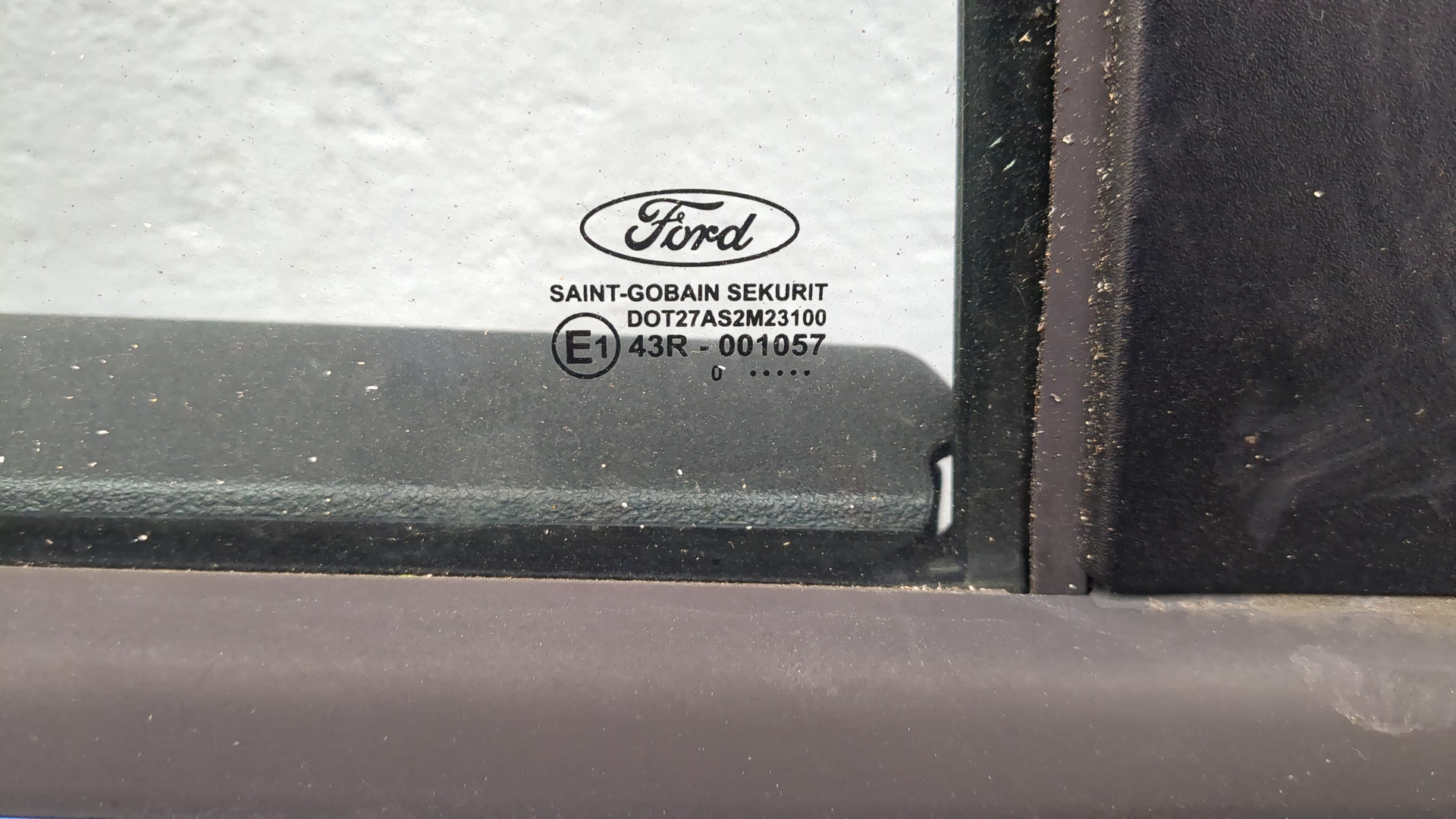 Дверь задняя правая