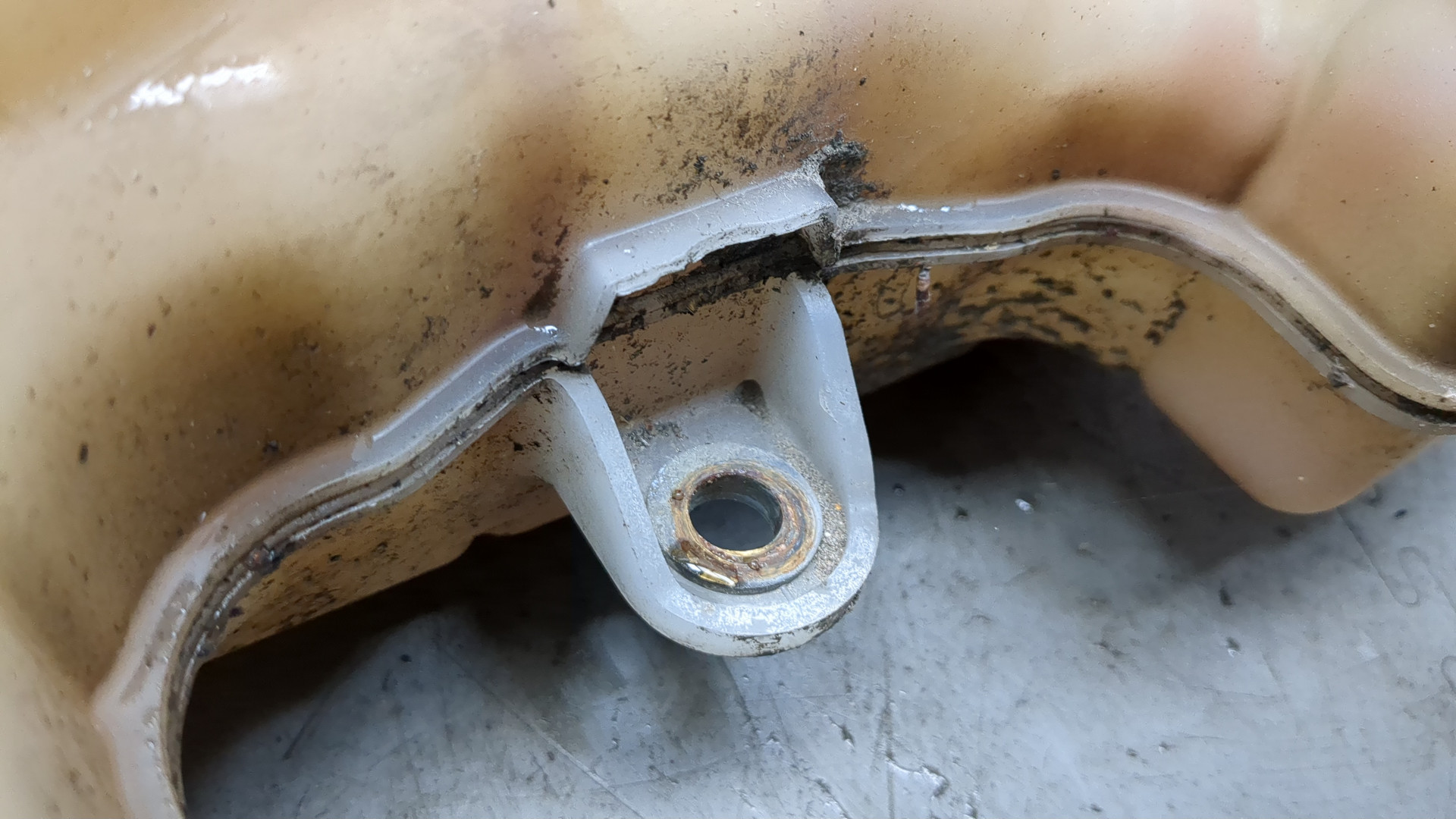 Бачок расширительный