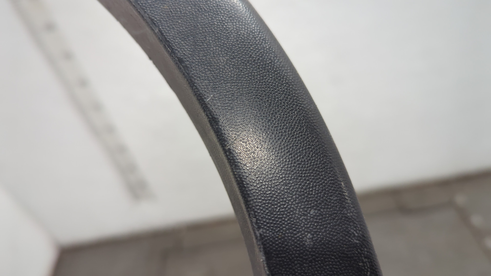 Накладка заднего крыла левого