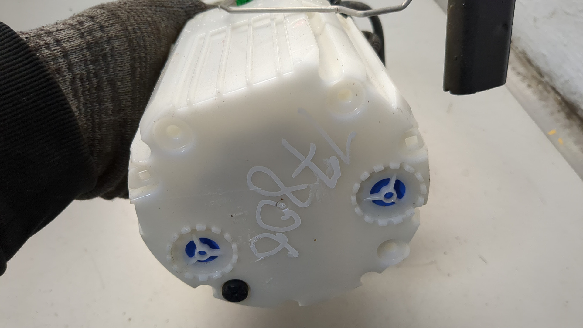 Насос топливный электрический