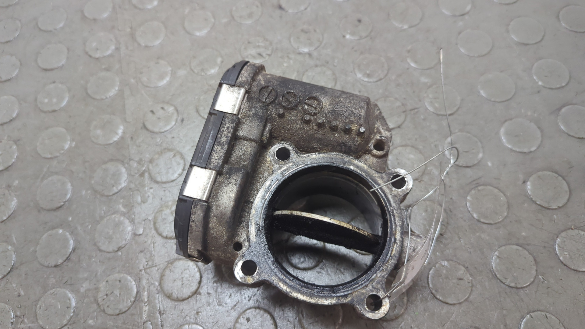 Заслонка дроссельная электрическая