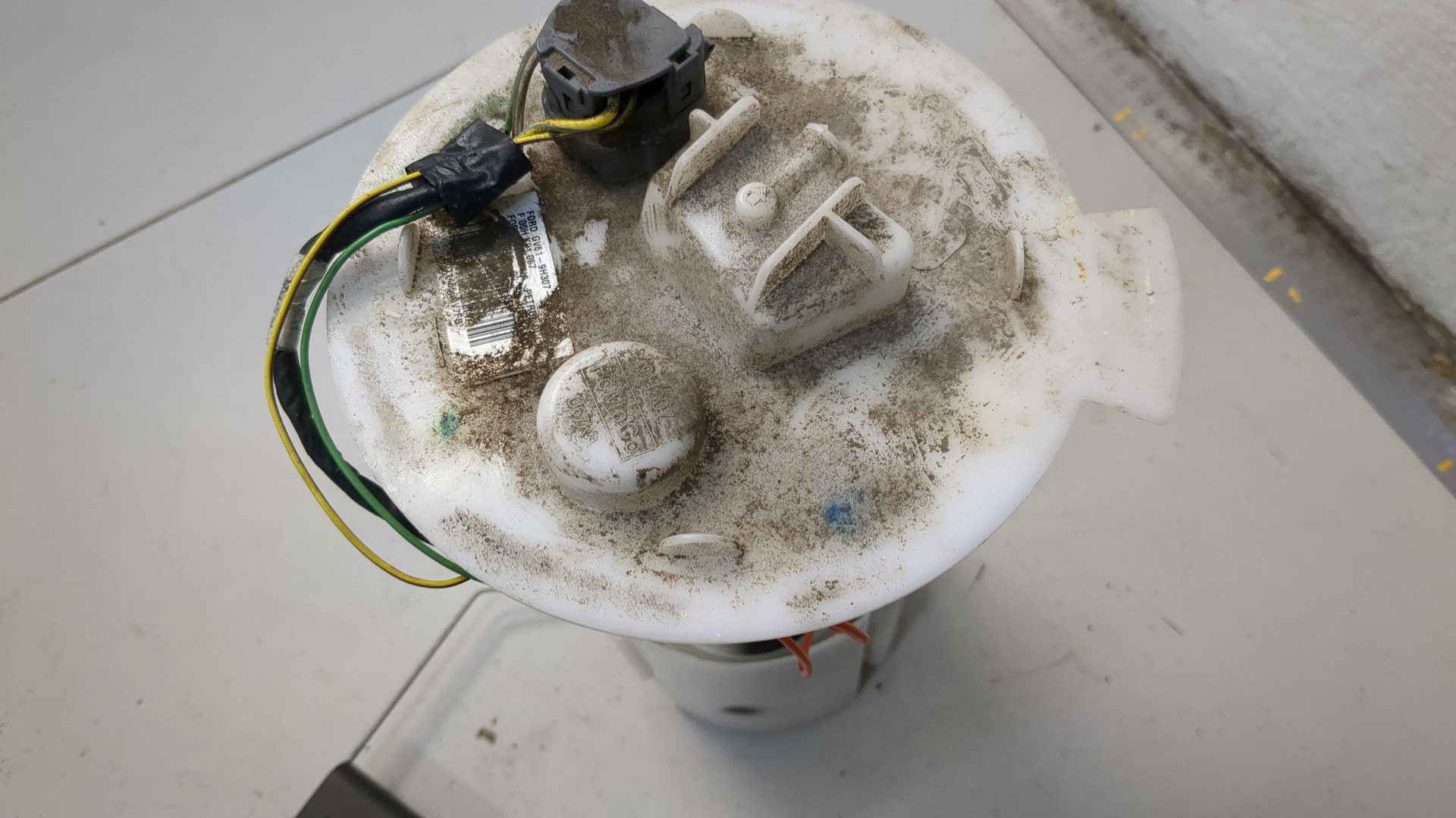 Насос топливный электрический