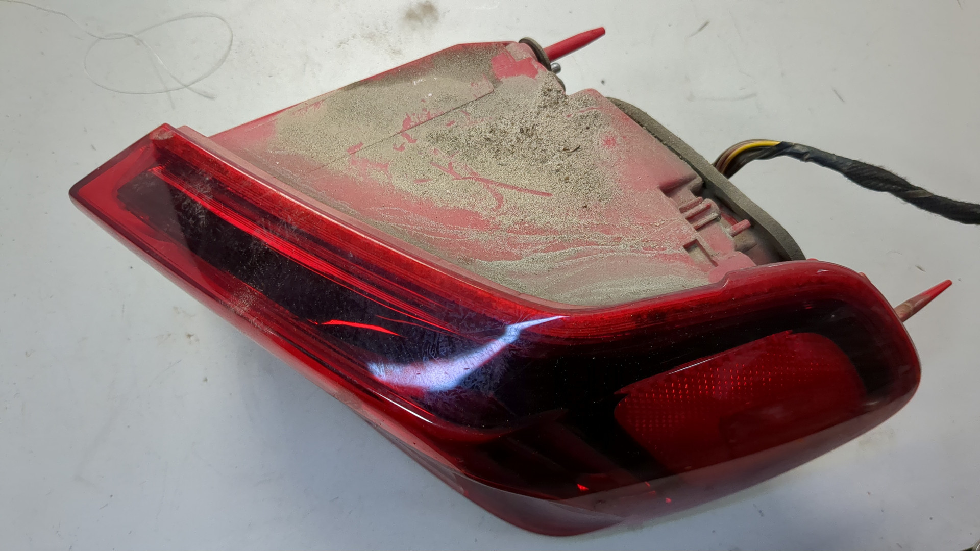 Фонарь задний правый