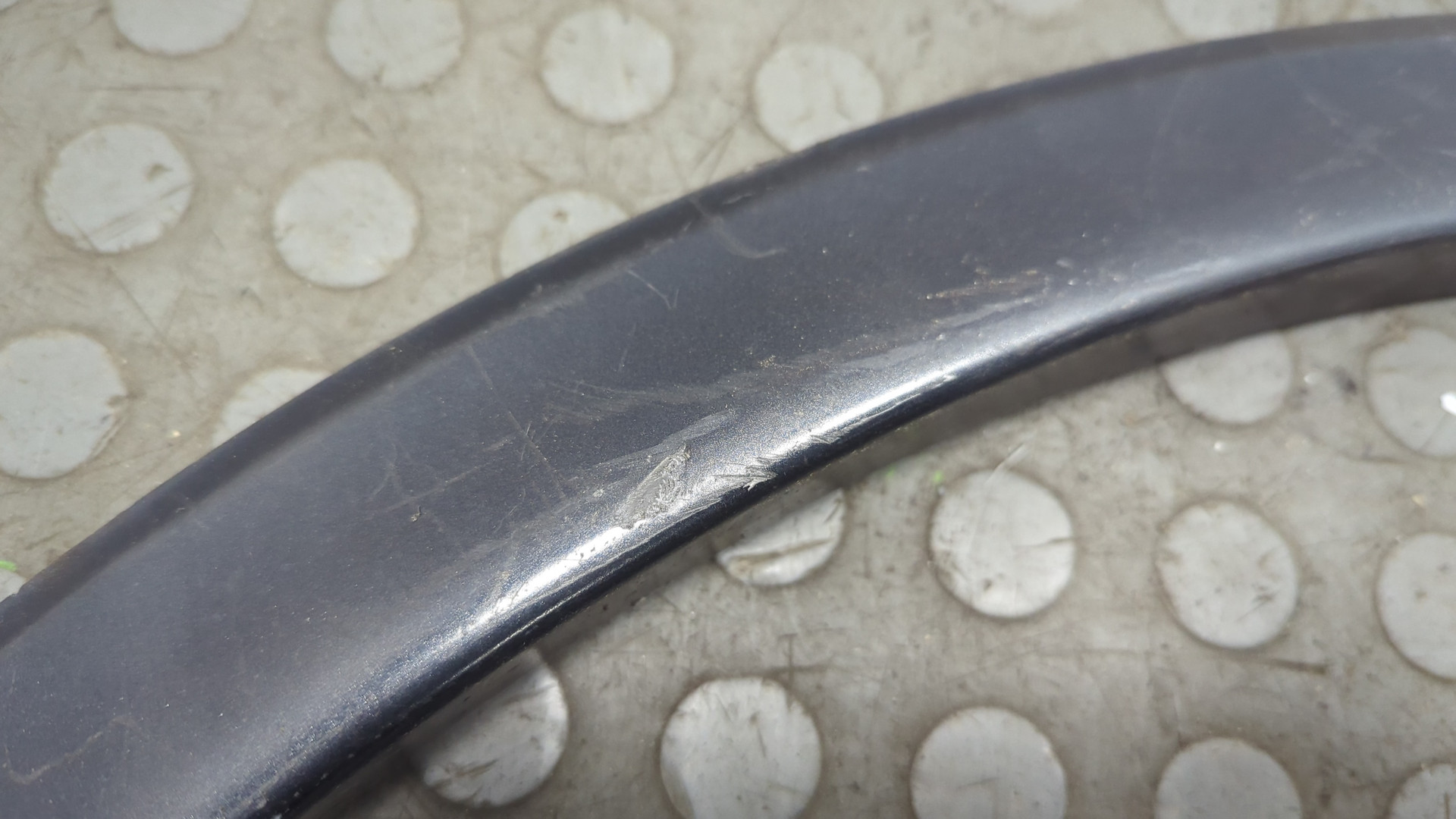 Молдинг заднего крыла правого