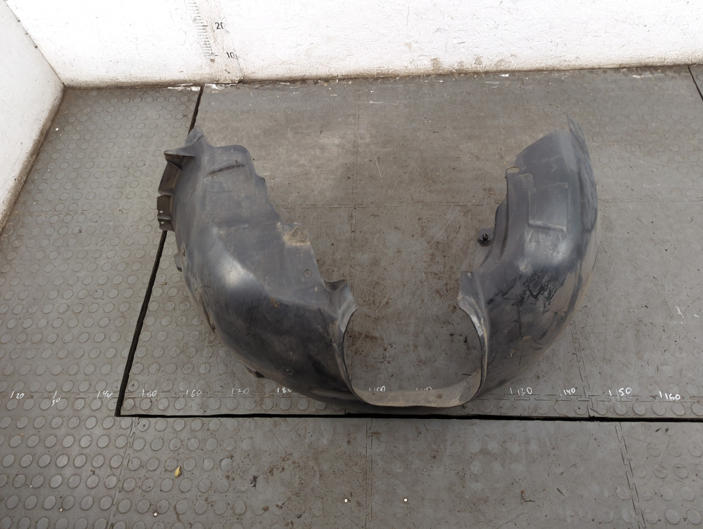 Локер передний левый