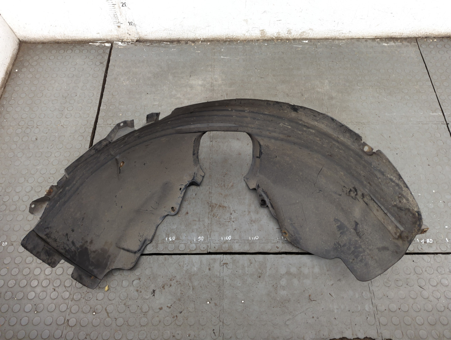 Локер передний левый