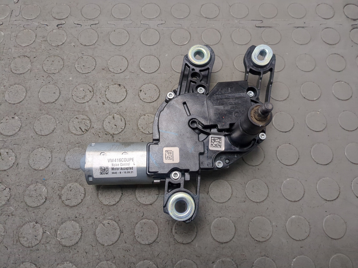 Моторчик стеклоочистителя задний