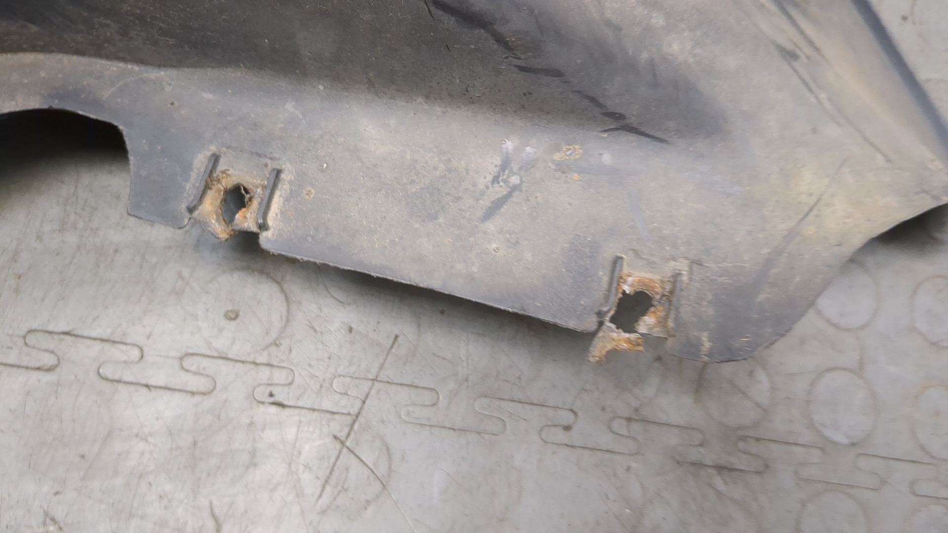 Локер передний левый