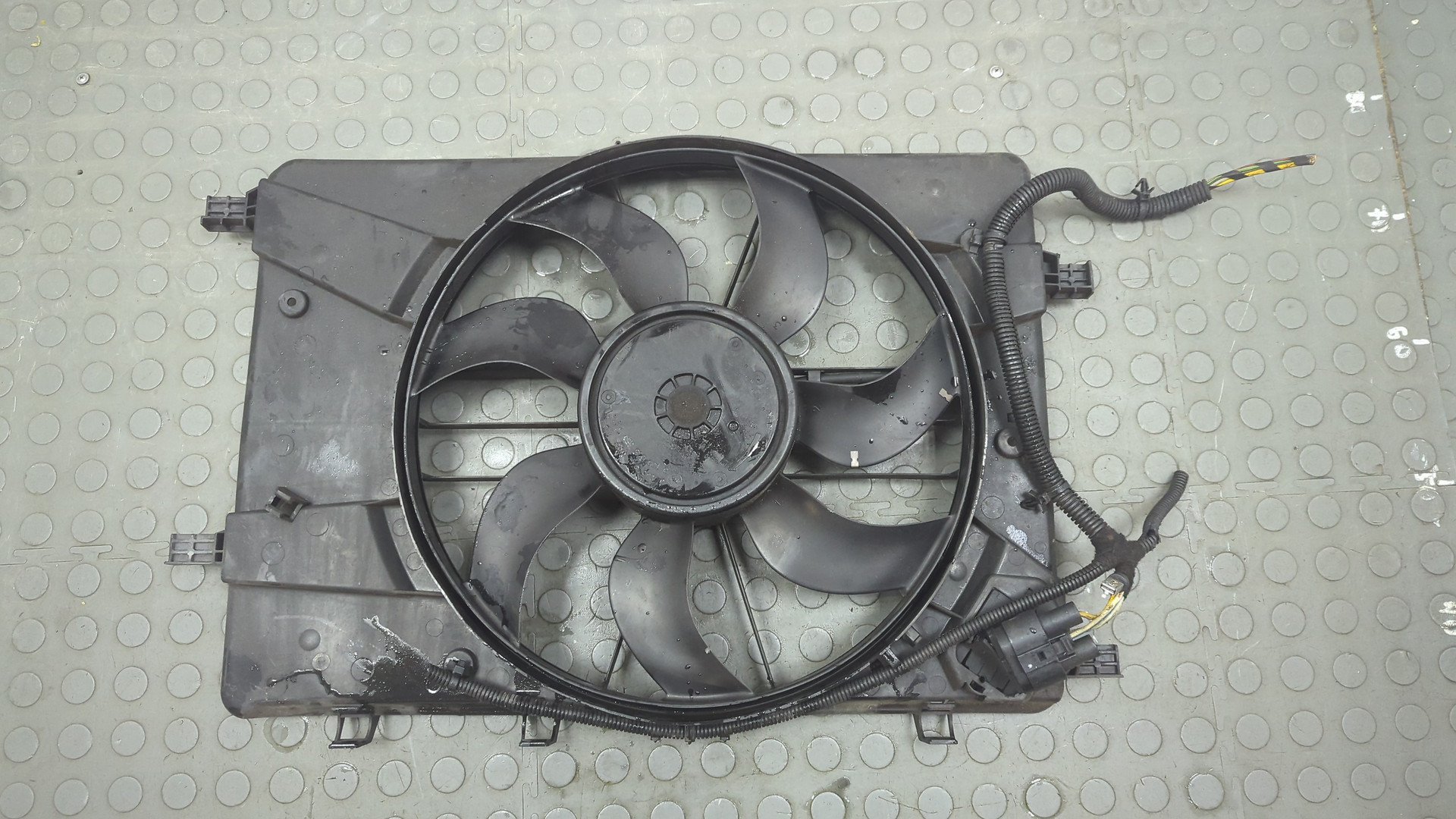 Вентилятор радиатора