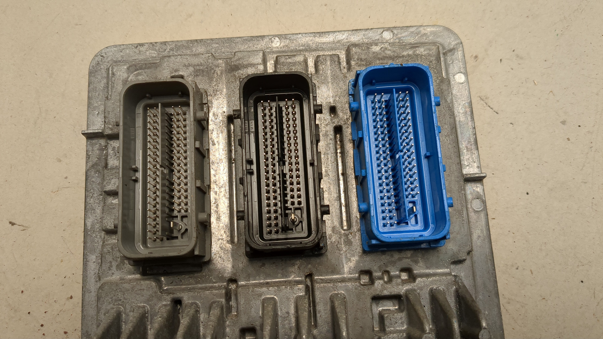 Блок управления двигателем