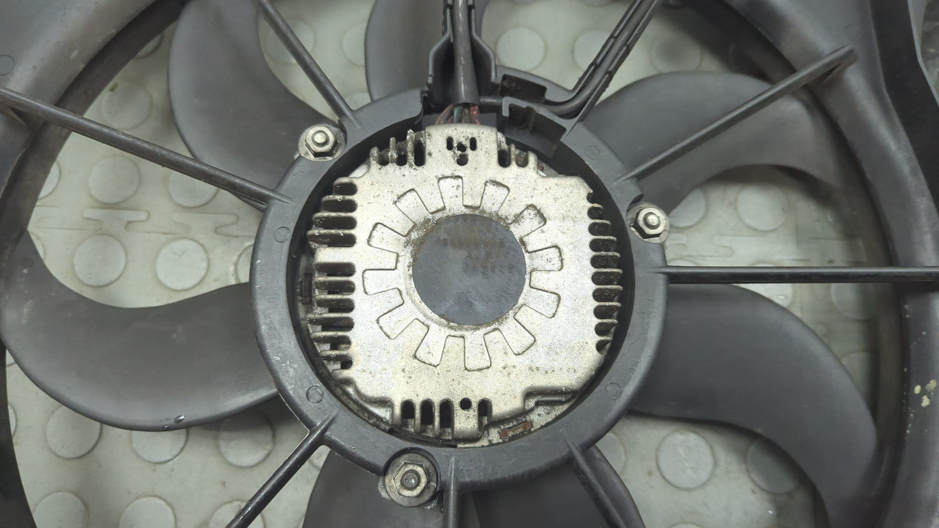 Вентилятор радиатора