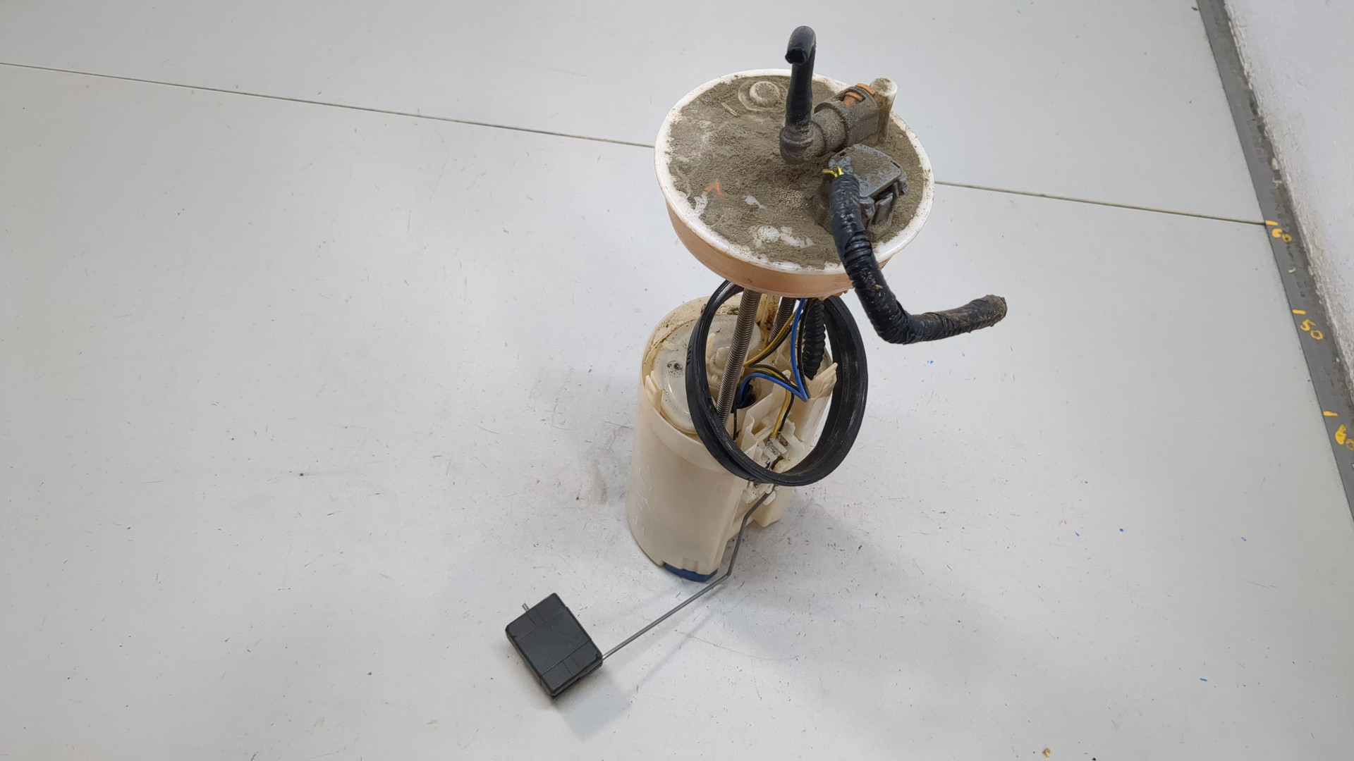 Насос топливный электрический