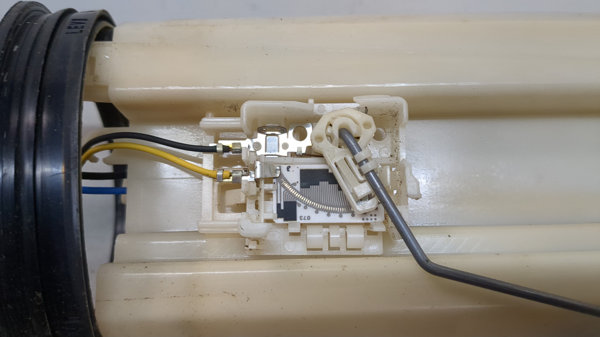 Насос топливный электрический