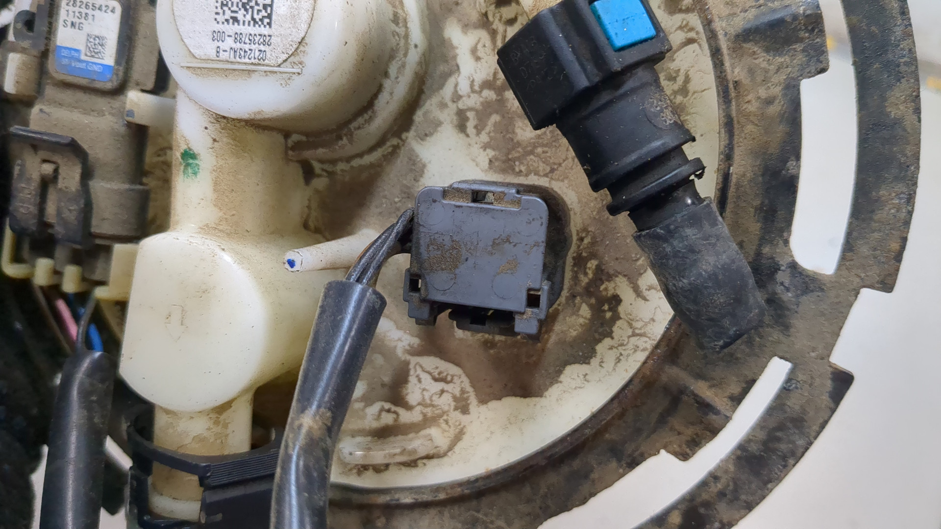 Насос топливный электрический