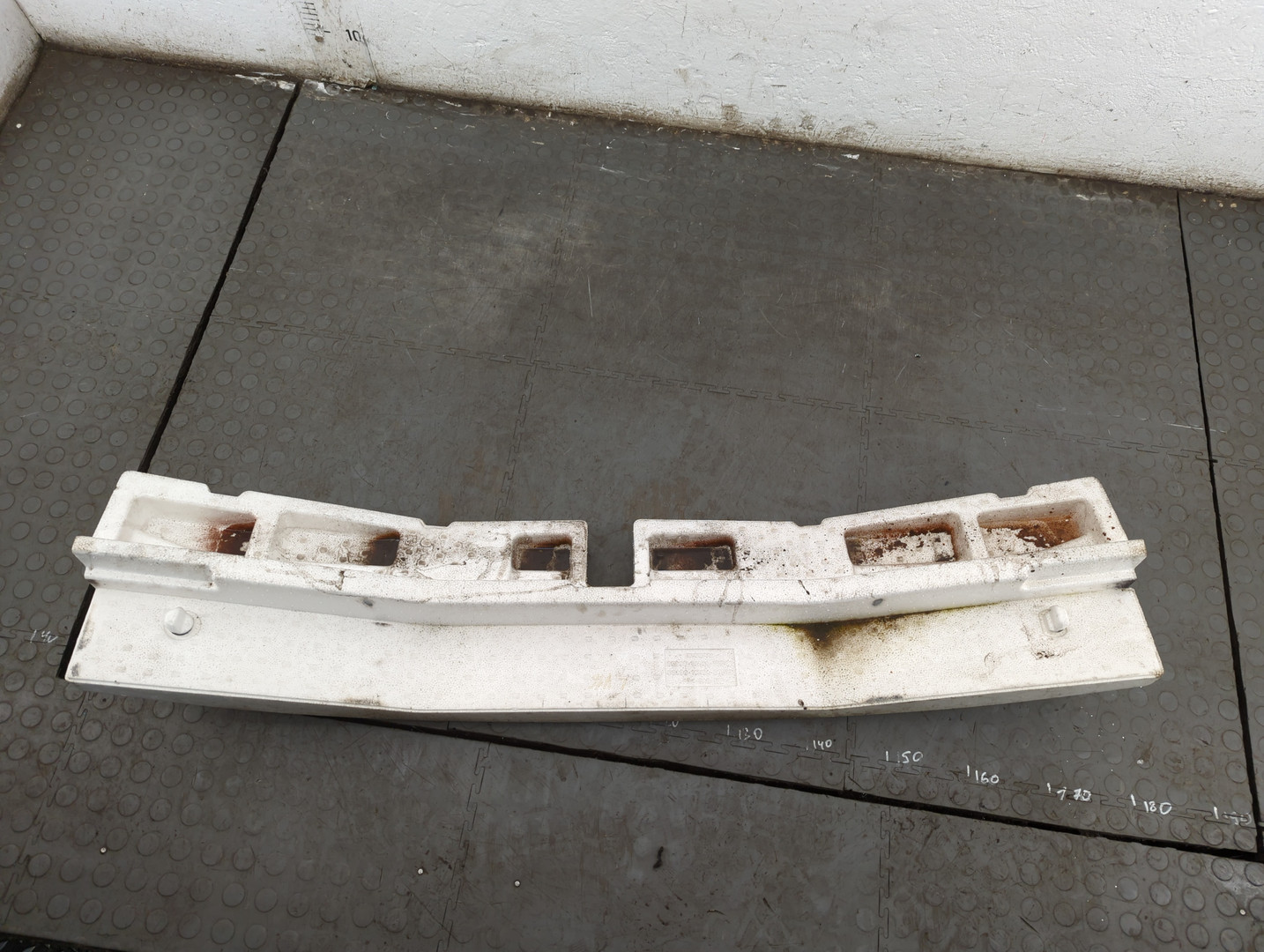 Наполнитель заднего бампера