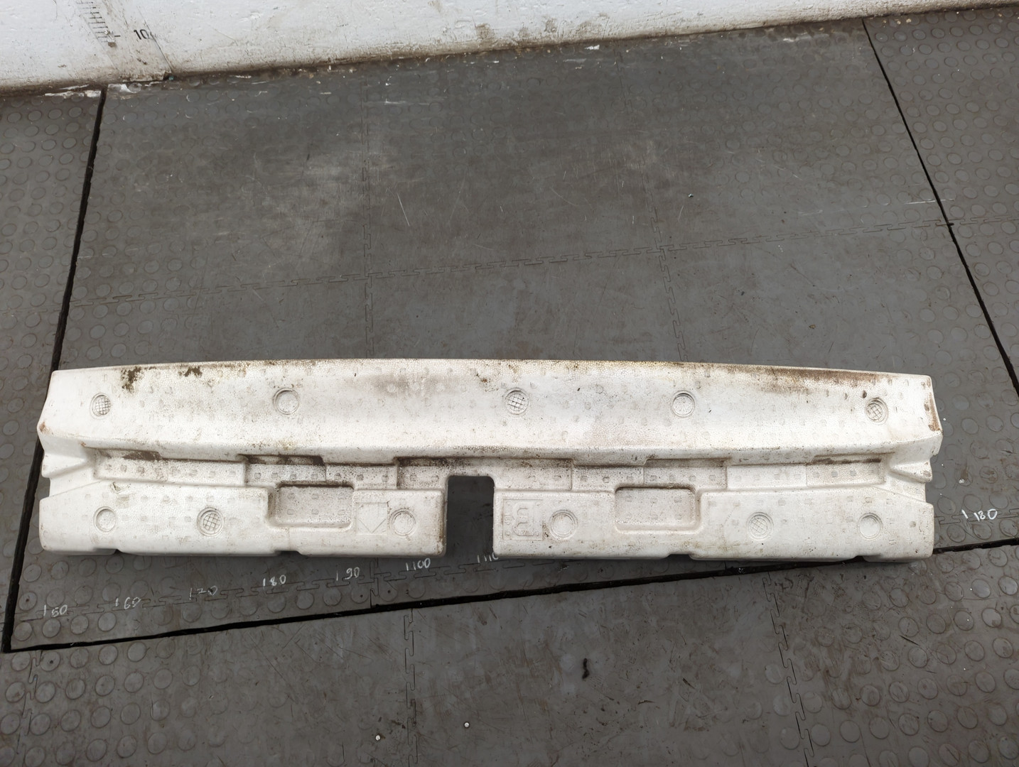 Наполнитель заднего бампера