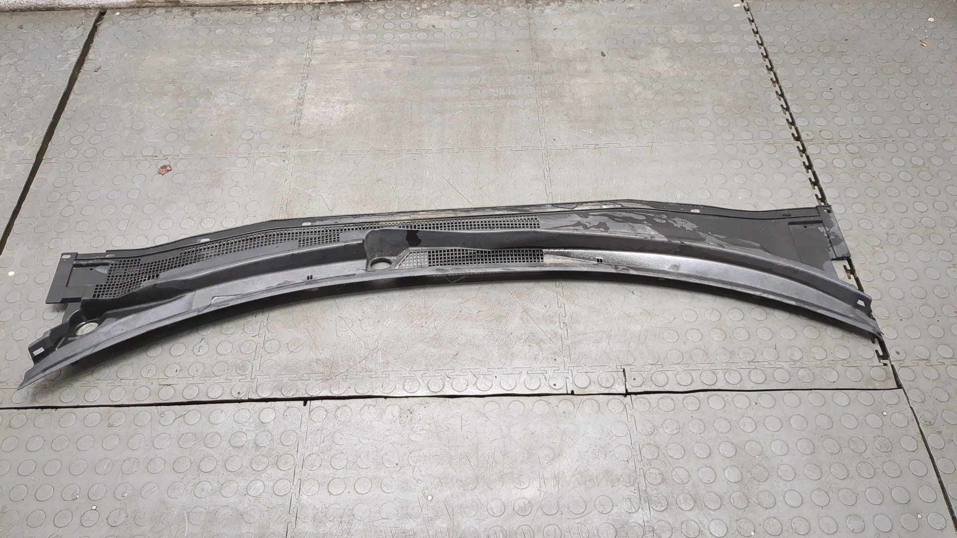 Решетка стеклоочистителей (Жабо)