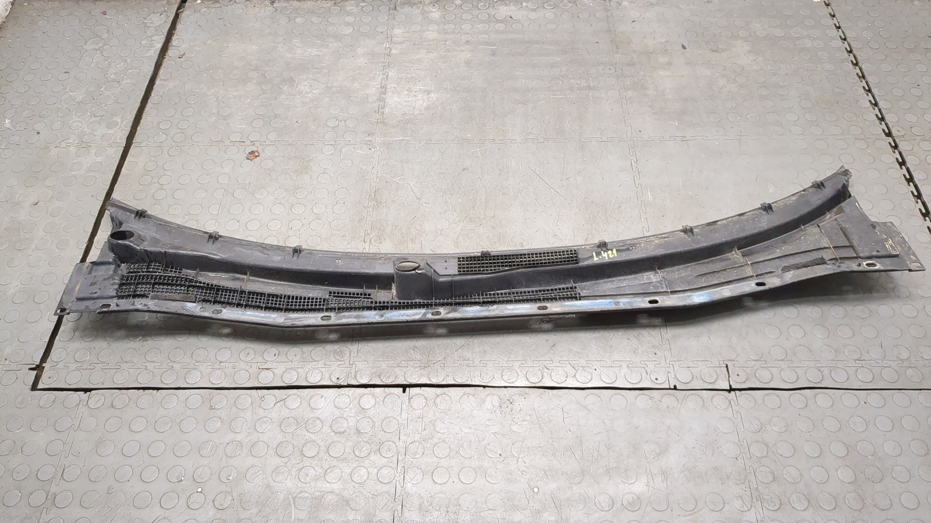 Решетка стеклоочистителей (Жабо)