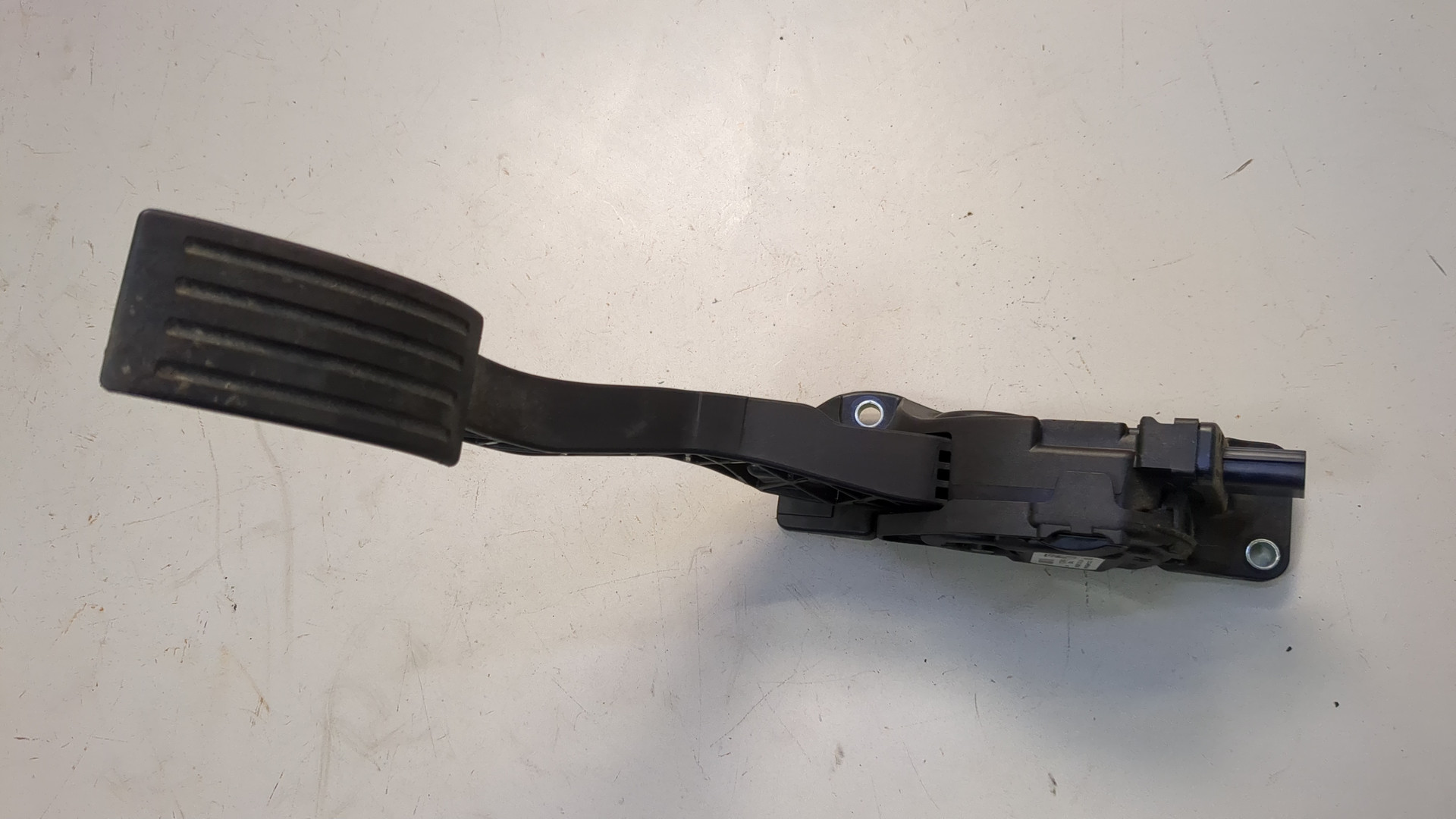 Педаль газа