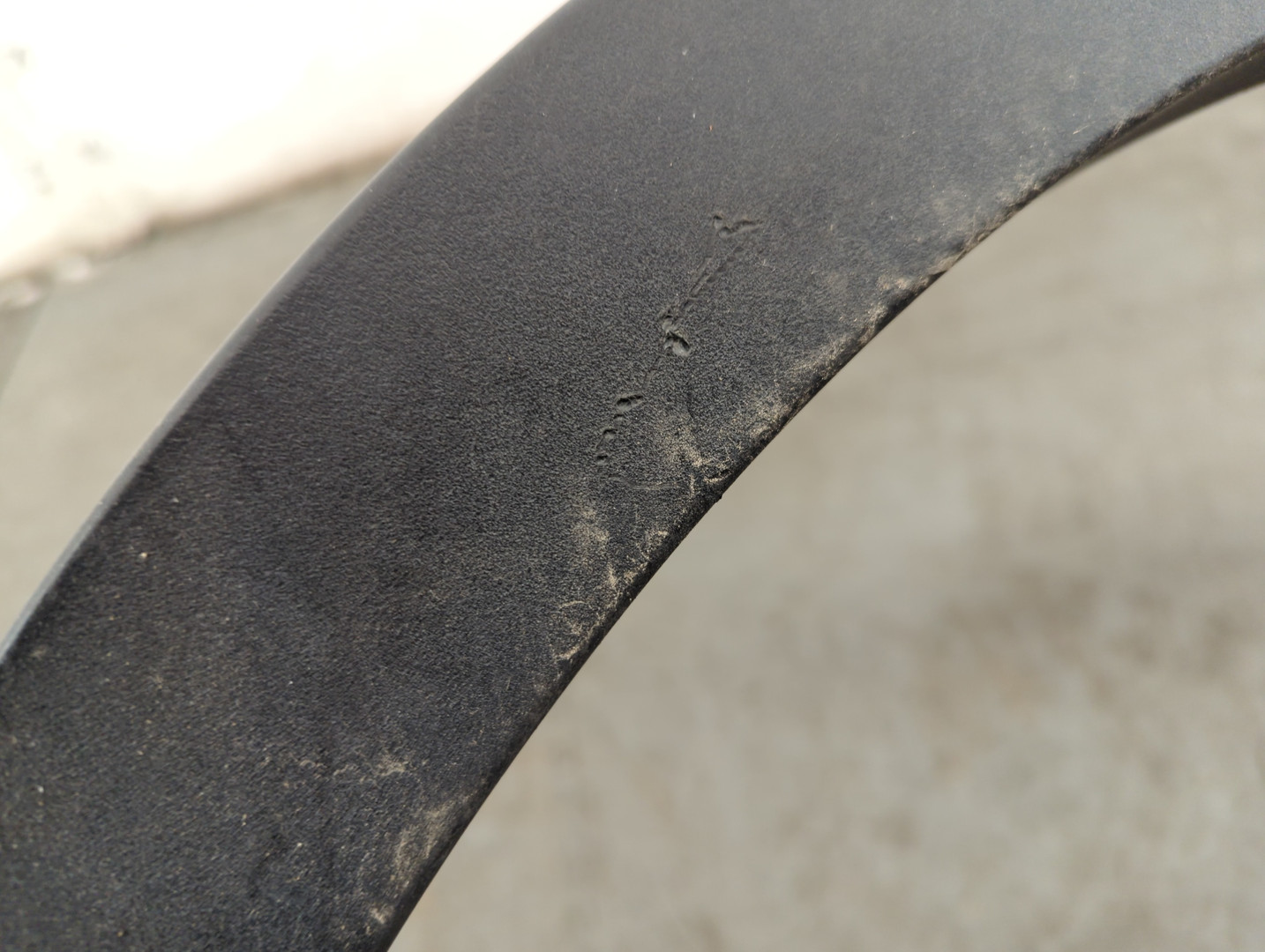 Накладка переднего крыла левого