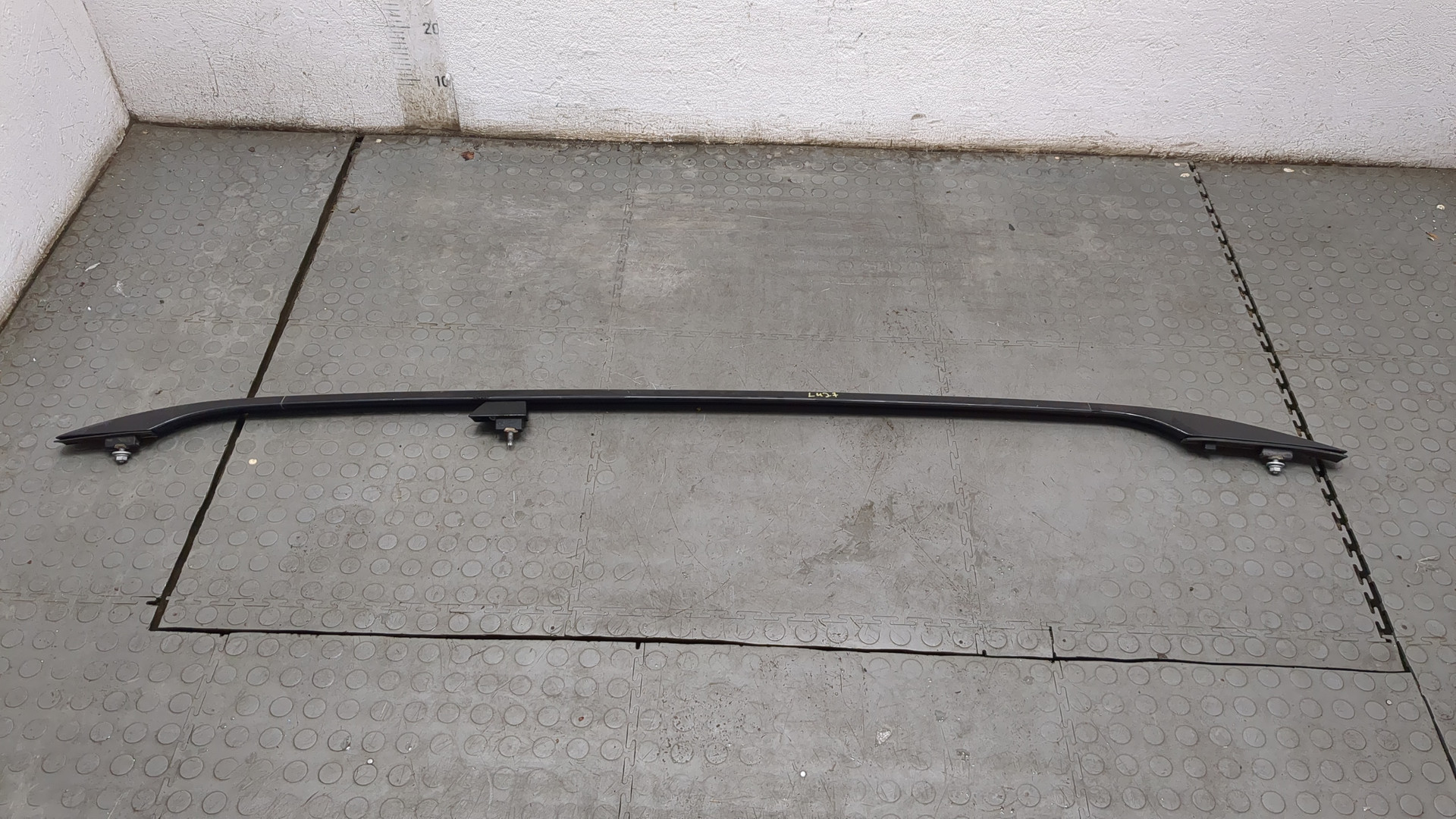 Рейлинг (релинг) правый (планка на крышу)