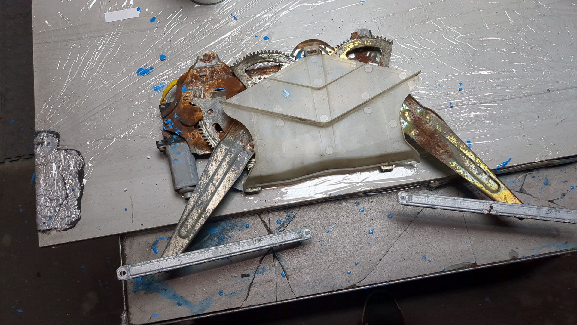 Стеклоподъемник электр. задний