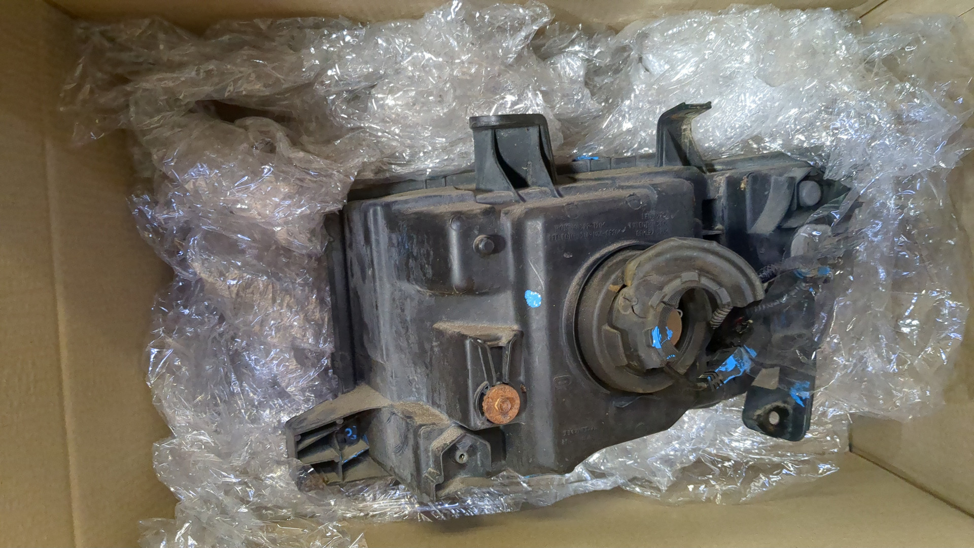 Фара правая