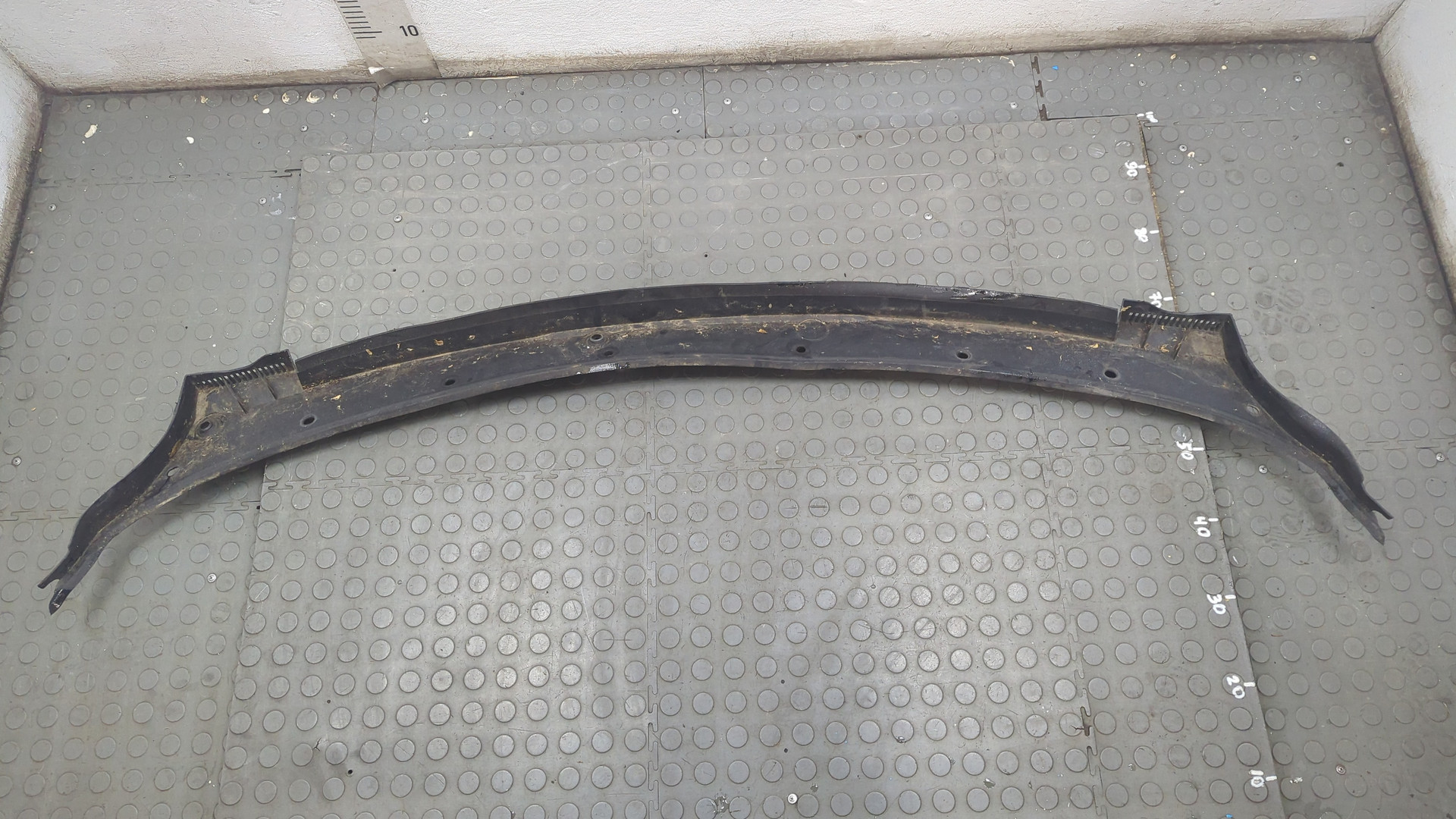 Решетка стеклоочистителей (Жабо)